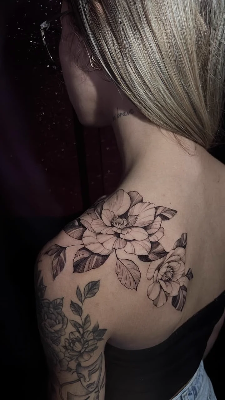 Dália · Costas